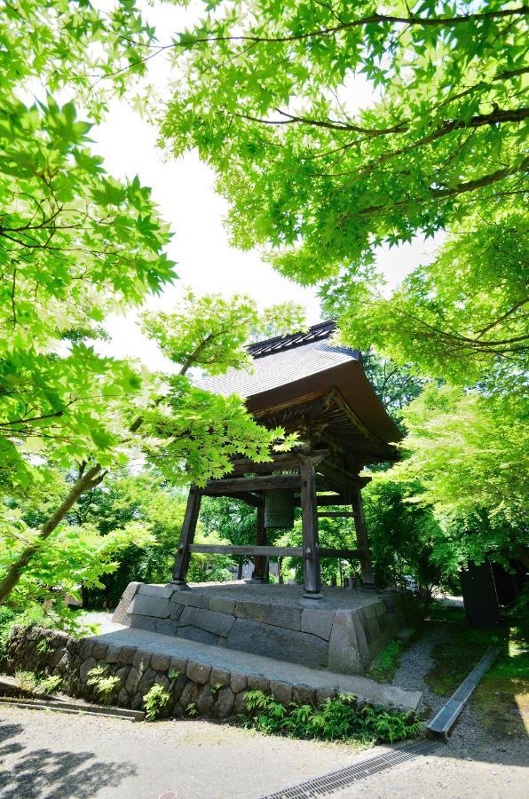 Nabekura Kougen Mori-No-Ie Hotel Iiyama Exterior photo