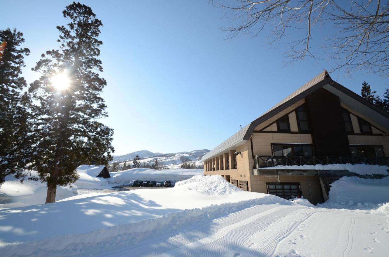 Nabekura Kougen Mori-No-Ie Hotel Iiyama Exterior photo